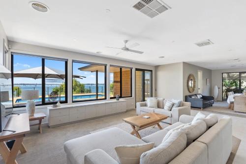 NEW - The Lakehouse on Rosemary
