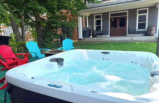 *NEW* The Magnum | 9BR 4BA | Fire Pit ~ Sleep 20+