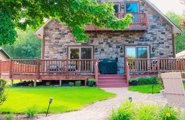 NEW TO VRBO Beautiful beachfront 5-bedroom 3 1/2 bathroom home with WIFI and AC.