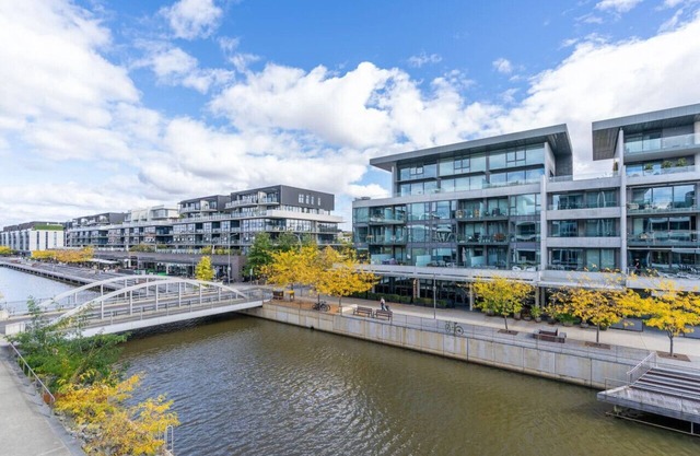 New to VRBO: Superbly Convenient Lakefront View Apt