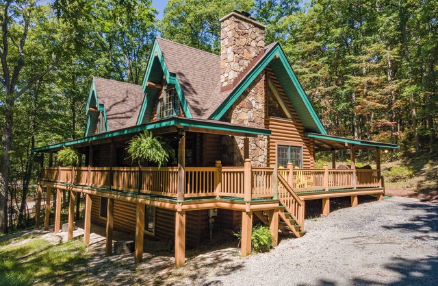 New! Tranquil Timber: Lake Access: Hot Tub, Fireplace, Fire Pit!