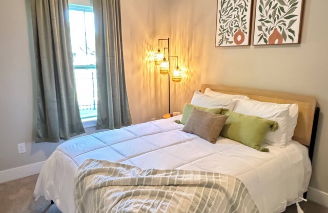 New Urban Retreat Near Uptown