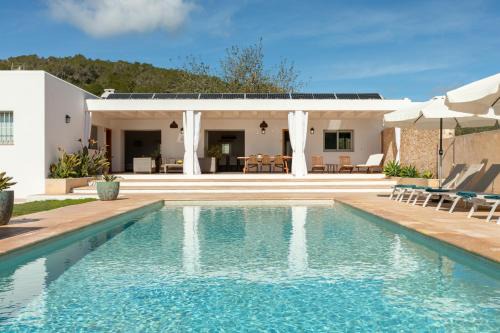 New! Villa Can Vinyes