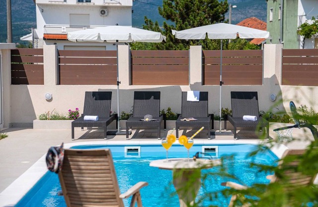 NEW! Villa Josefina with heated Pool