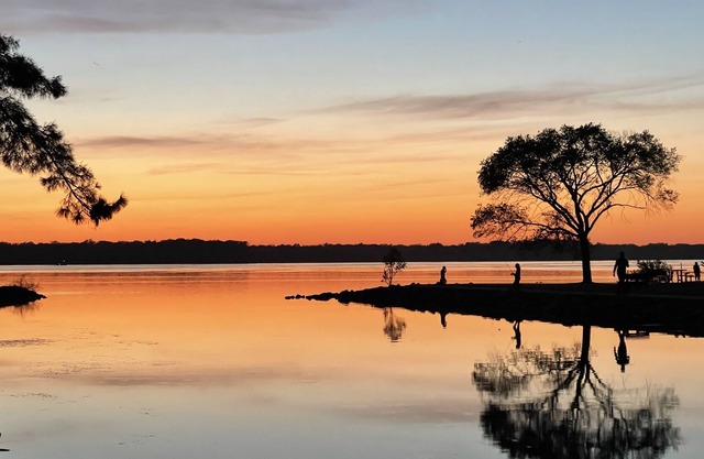 New!! Walk to Lake St Helen beach, DNR boat launch, ORV trails, Pets, campsite