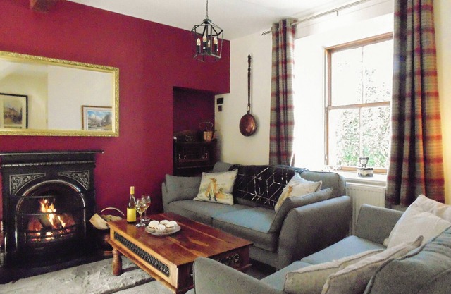 Newburgh C Listed Townhouse