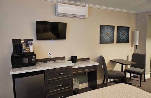 Newfound Inn & Suites