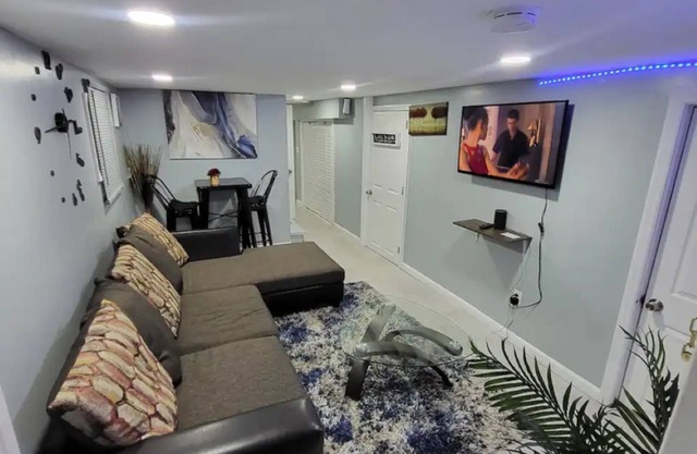 Newly 3 bedroom apartment