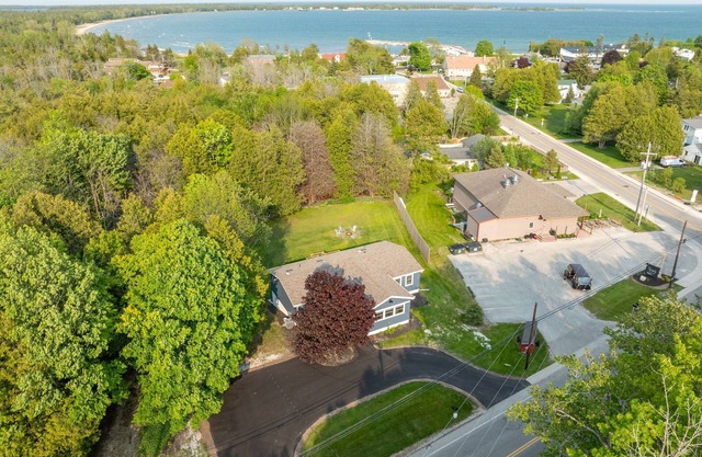 Newly Baileys Harbor Home, 1 block DT, Open Concept with Huge Yard