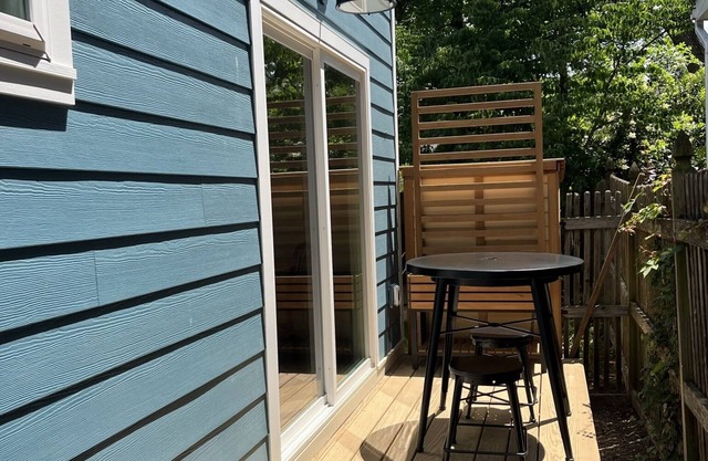 Brand New Luxury Home in Old Town Alexandria; Walk to Metro, Restaurants, Shops