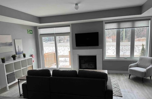 Newly built Village 3 Bedroom /Shuttle Bus