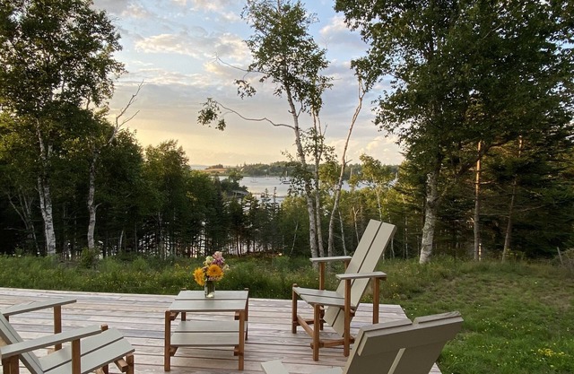 Newly Built Waterfront Rental - Spectacular Views
