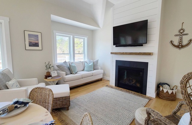 Newly Constructed 3BD+ Home--Central A/C, Deck, Patio & Outdoor Shower