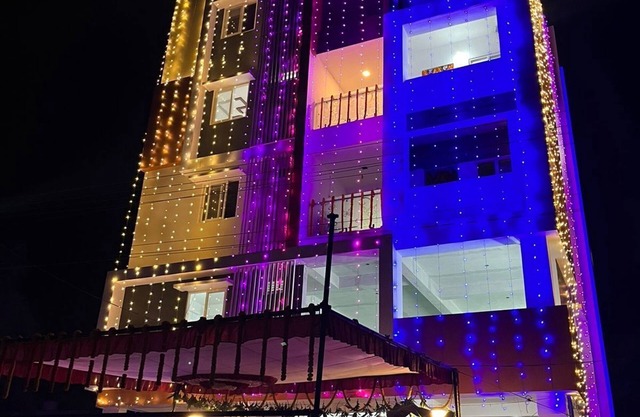 Newly constructed & fully furnished beach apartment