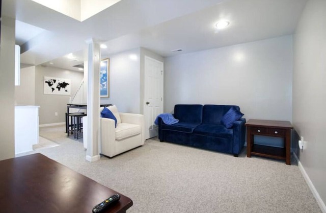 Nuevo 1br en Petworth, estacionamiento y patio.