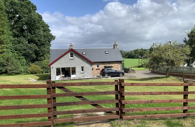 Recién reformado hermosa casa de 3 dormitorios; Loch Lomond