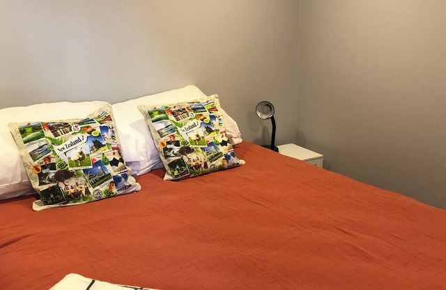 Newly refurbished BnB right in the heart of Matamata…the home of HOBBITON.