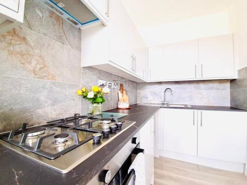 Newly refurbished flat in the heart of London