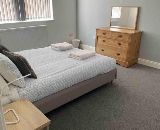 Newly refurbished one bedroom apartment