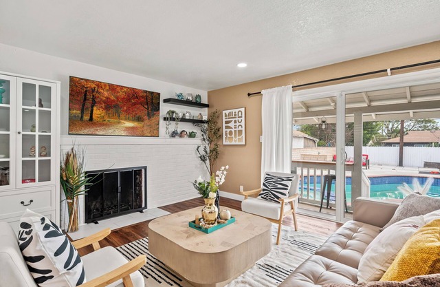 Newly Remodeled 3BR with Pool near Ontario Airport