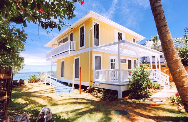 Casa remodelada recientemente frente a la playa, con tarifas tan bajas como $ 495 / noche.*
