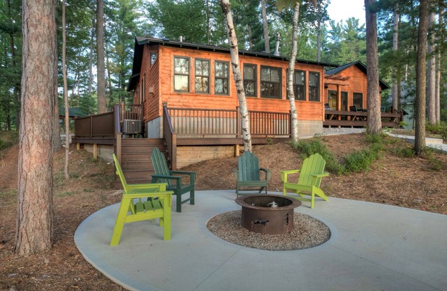 Newly Remodeled Lakefront Cabin w/ Modern Amenities.