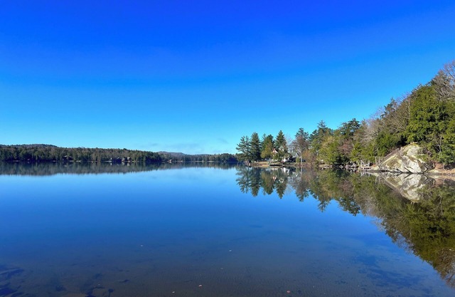 Million Dollar Views, Direct Access to Trail 5 and 4th Lake!