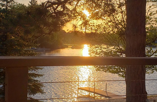 Newly Remodeled Lakefront Retreat- Long Lake, Harrison