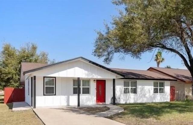 Newly Remodeled Spacious Contemporary Home Sweet Home