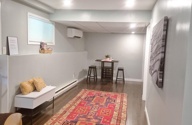 Newly Renovated Basement Travellers Suite