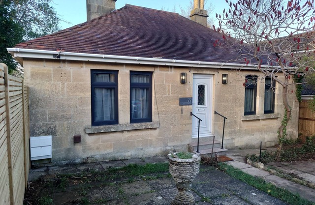 Newly renovated 2-bed bungalow