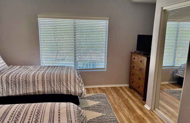 Newly Renovated 2-bedroom/2-bath, Dog Friendly Condo in fabulous Oro Valley
