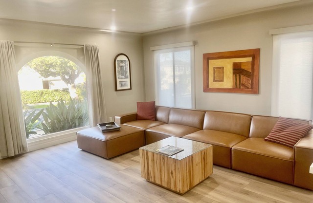 Charming duplex by Averill Park close to Palos Verdes, Ocean, Beach, Hwy.