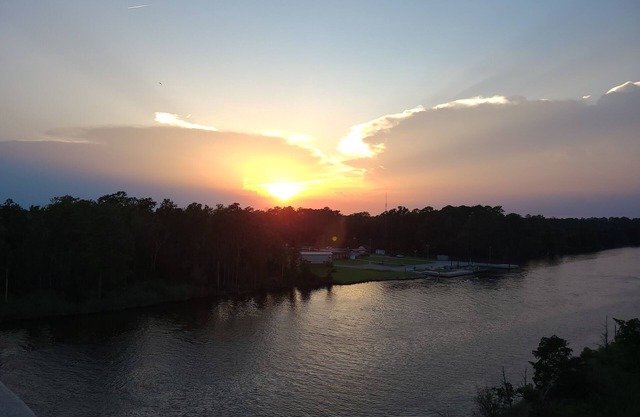 Newly Renovated 3bed/2bath Pet Friendly Home on Goose Creek Island