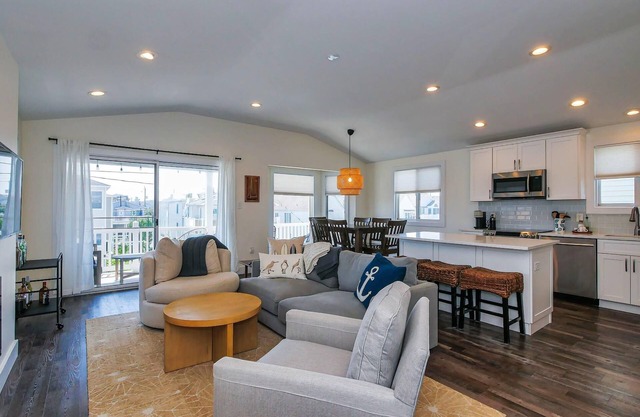 Newly renovated and two blocks from the beach.