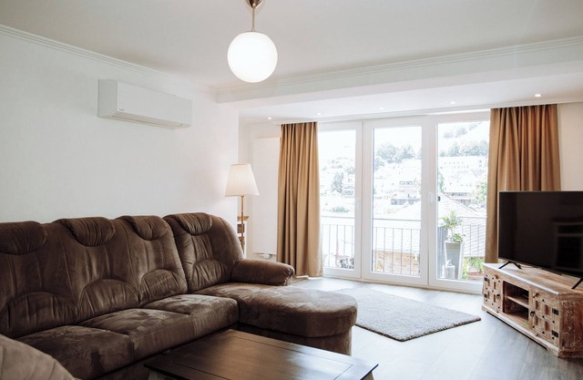 Cómodo apartamento recientemente renovado con vistas al Mosela