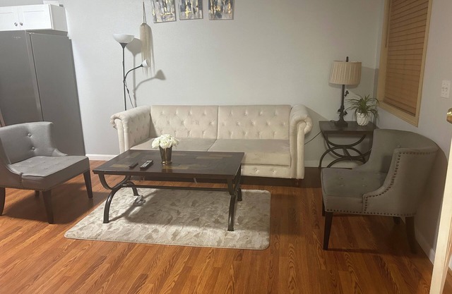 Newly Renovated Downstairs 3BR/2BA Suite — Near Airport + Laundry + Parking