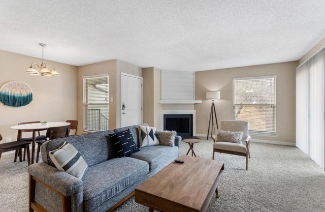 Newly Renovated Flat in the Heart of Midland!