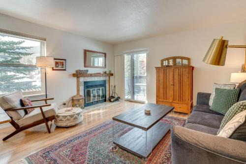 Newly Renovated Frisco End Unit with Gorgeous Views!
