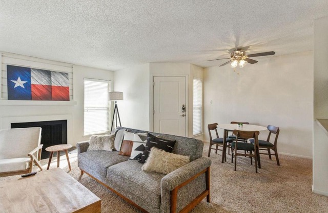 Newly Renovated Midland Getaway