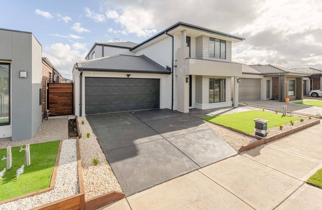 Newly Renovated, Modern 5BR Holiday Home