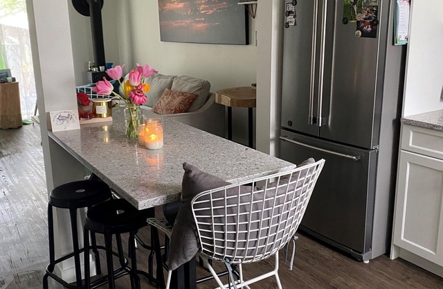 Newly renovated mountain view townhouse.