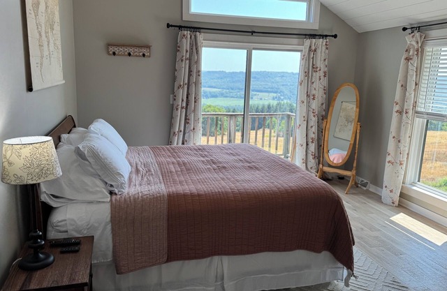 Newly Renovated Rustic Elegance with Breathtaking Views