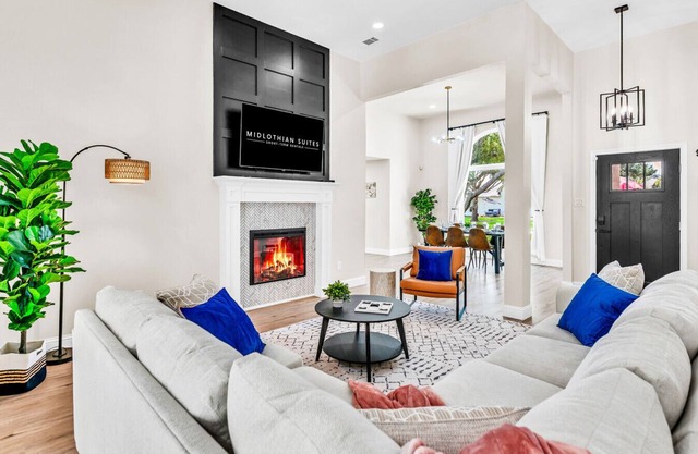 Newly Renovated, Spacious & Modern | THE