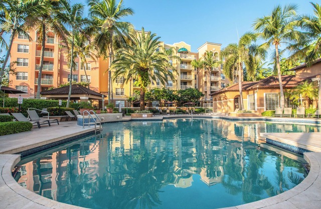 The Yacht Club at Aventura Excelente 1 dormitorio con estacionamiento