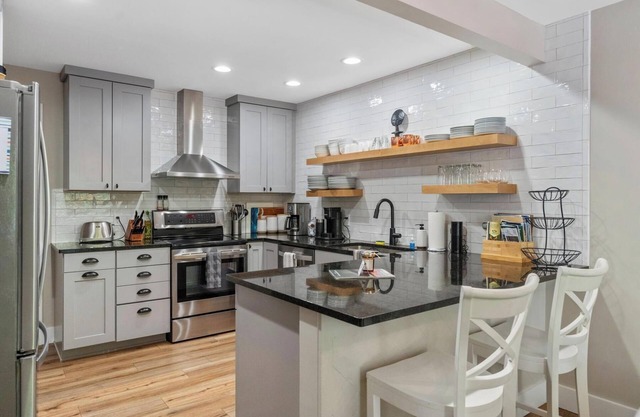 Newly Renovated Hideaway Condo - Hike, Swim, Ski, Golf All Close By!