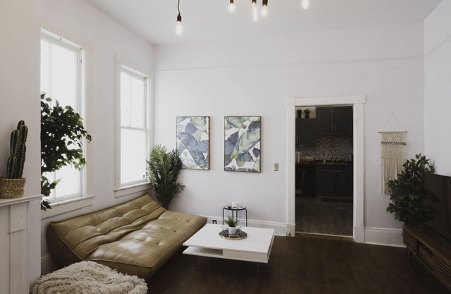 Newly Renovated Victorian Home in Downtown SAV