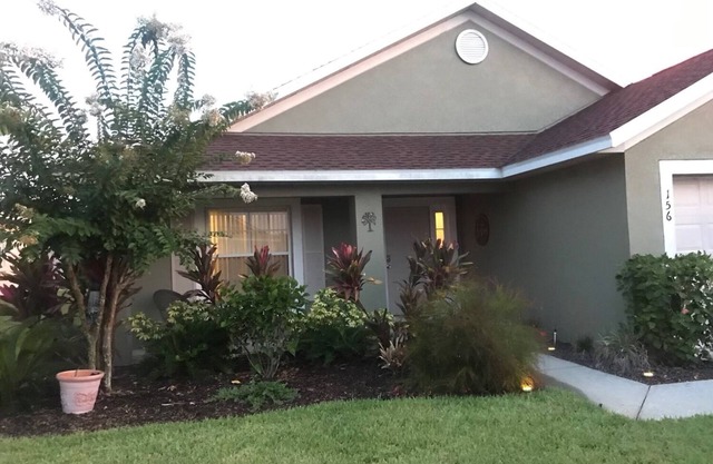 Newly Rentovated 4 bed Family villa close to all the action