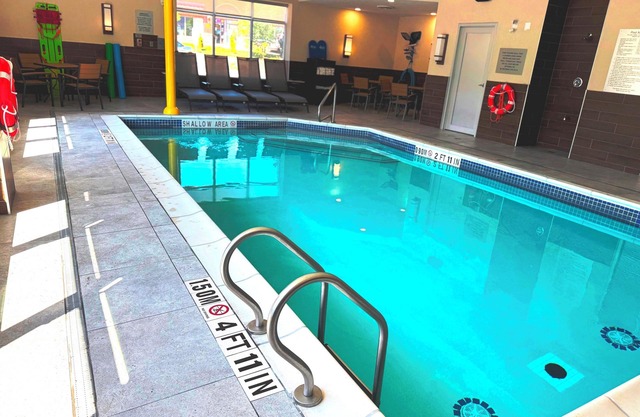Newmarket Hotel & Suites