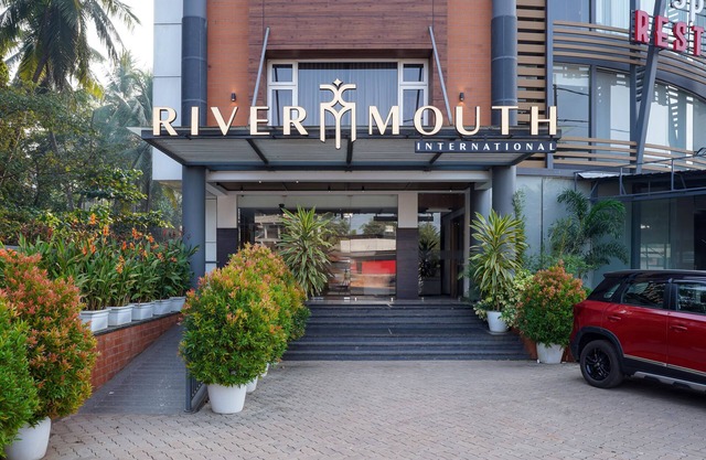 Nexstay Rivermouth International